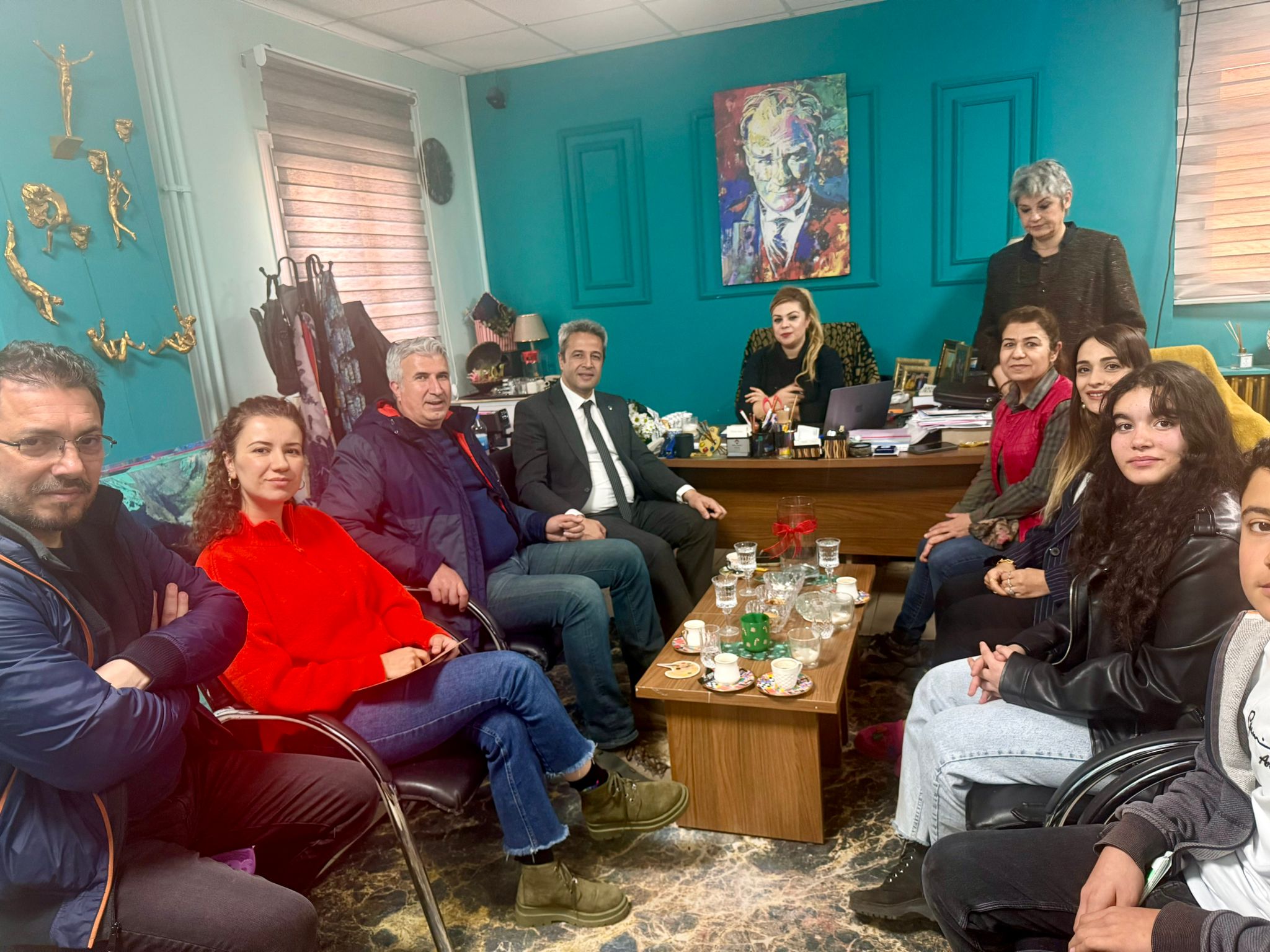 Sanat ve Meslek Eğitiminde Yenilikçi Adımlar: “Mesleğimin İzinde Renklerle” İşbirliği Projesi